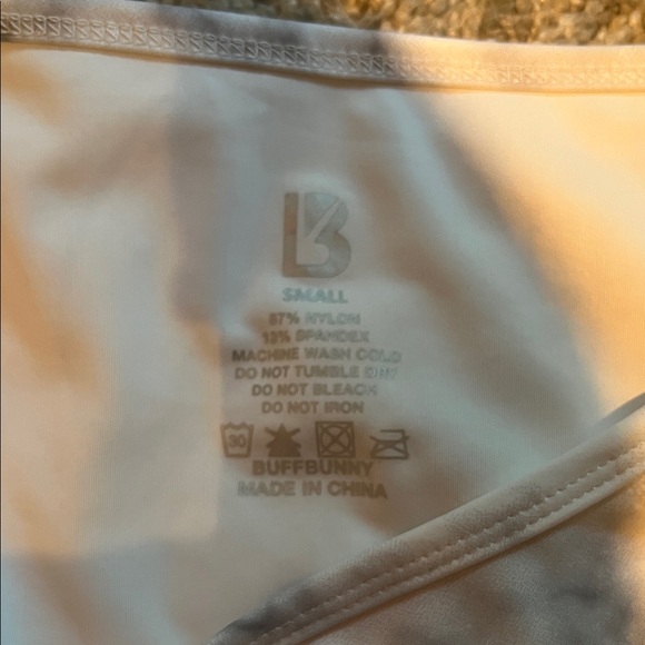 BuffBunny Cream and Gray Top - Picture 2 of 3